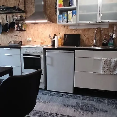 Nummen Vintti, Vanhan Rauman Kupeessa Apartment *